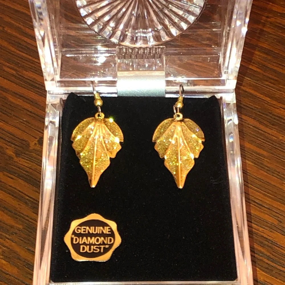 NWOT Diamond Dust Gold-tone Earrings